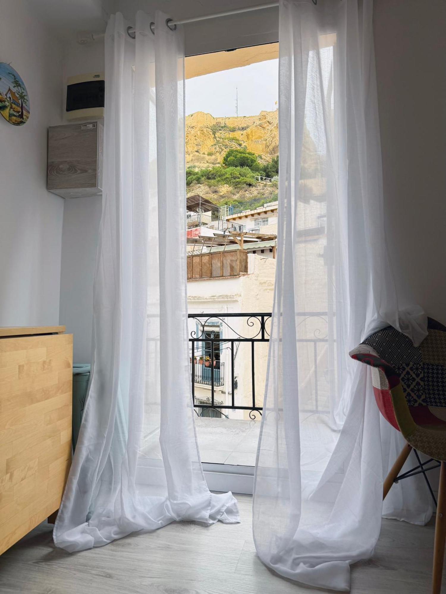 Appartamento Piso En El Corazon De Alicante